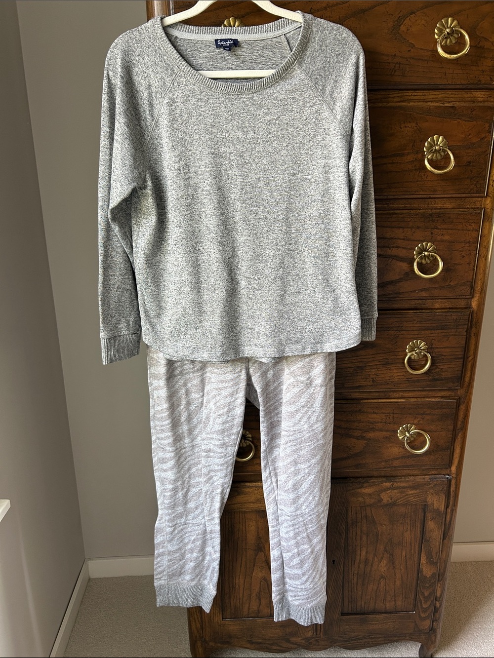 Splendid Comfy Loungewear Pajamas, Two Piece, Size L